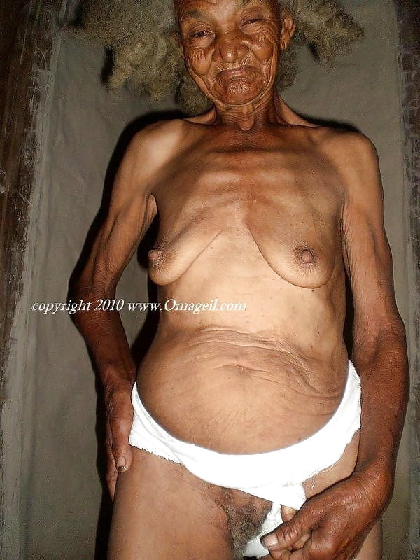 Black grannys #100879933