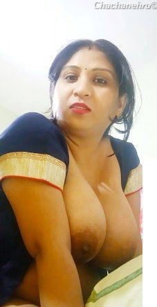 Urvashi (Savi) bhabhi show nude #6 #92772159