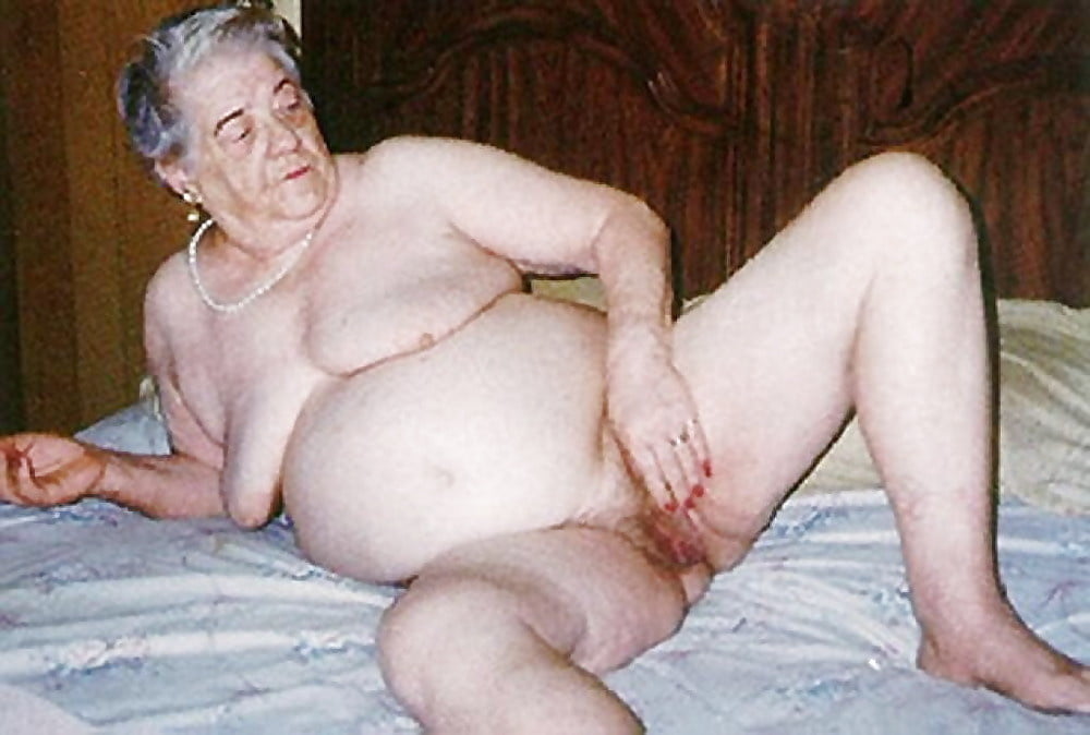 199 - Grandma horny and fat - Oma geil und fett. #91199994