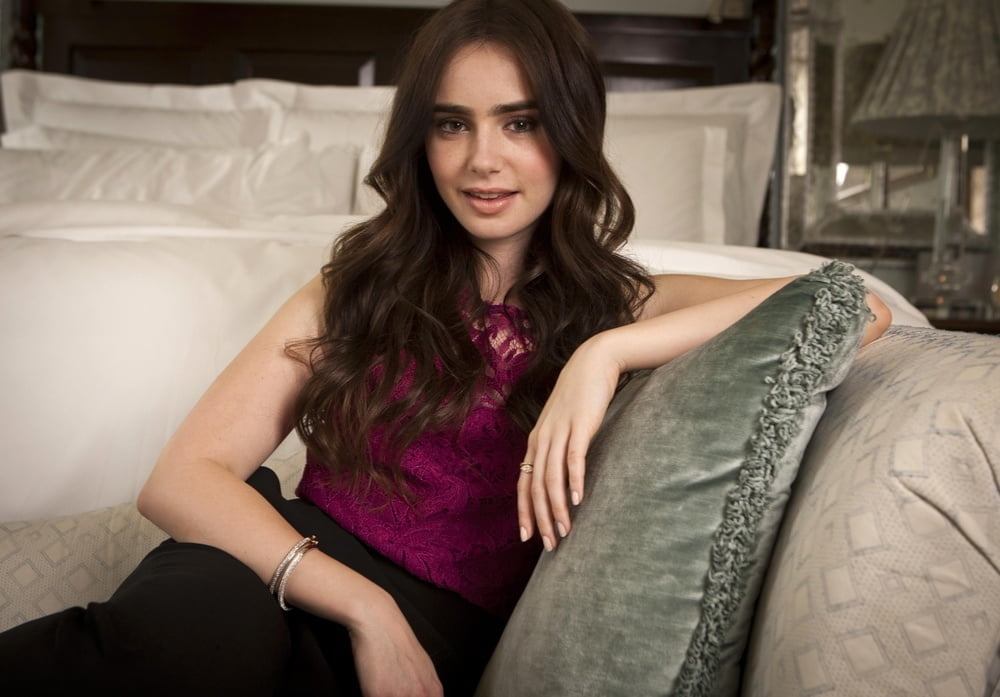 Lily collins cum museo
 #90644299
