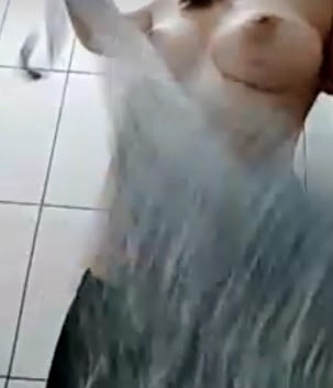 Casadinha exibida
 #87483186