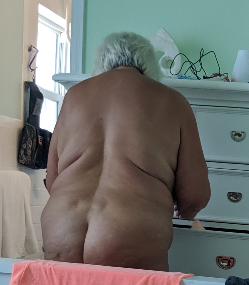 Miss piggy y algunos amigos
 #93699102