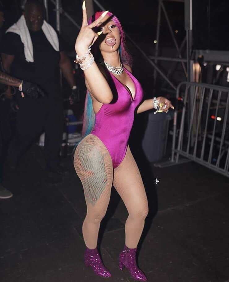 Cardi b (rapper)
 #90632519