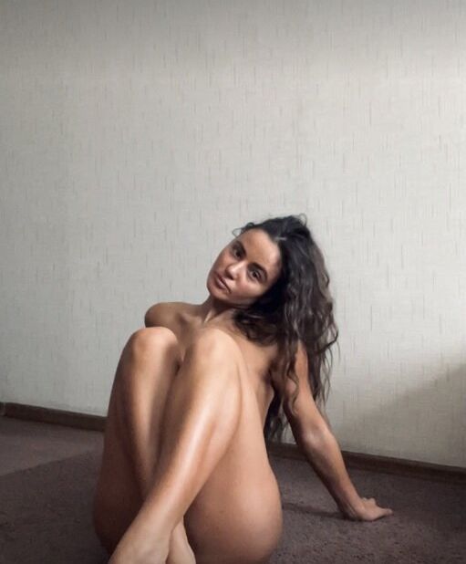 Yuliya Lazarenko nude #109727535