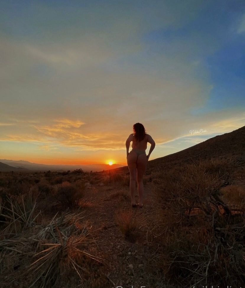 Nikki Eliot desnuda #107798191