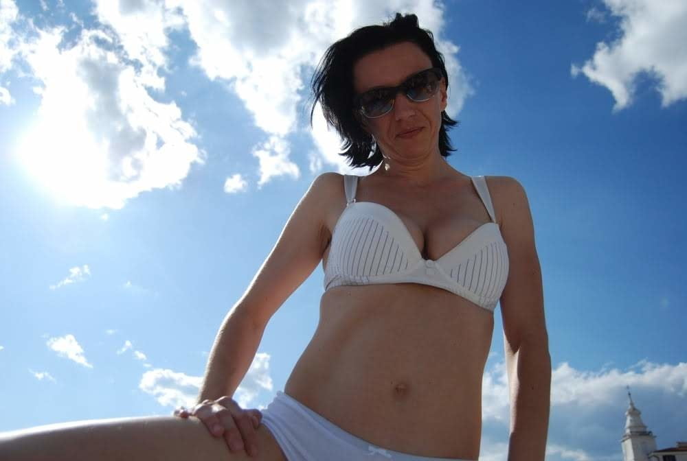 Sexy amateur slim brunette MILF from Czech #105973369
