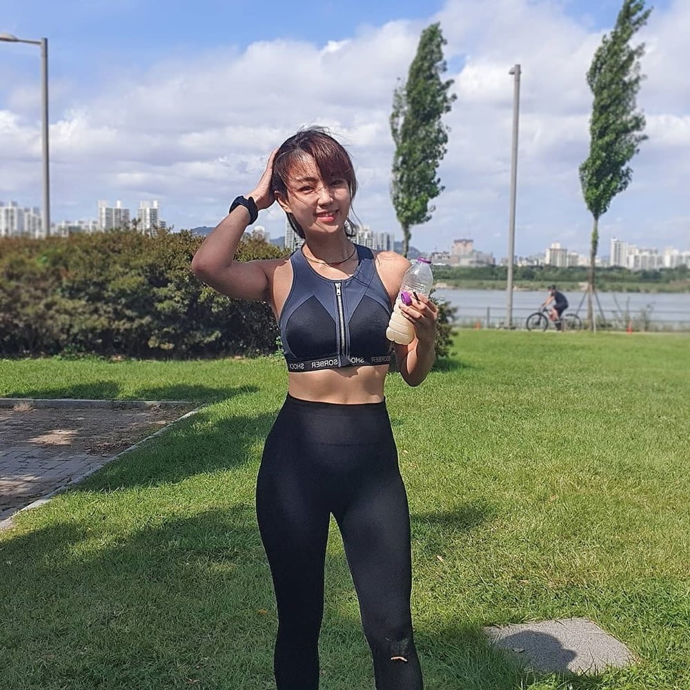 Wet Sporty Korean Loves Her Skimpy Tights #86723097