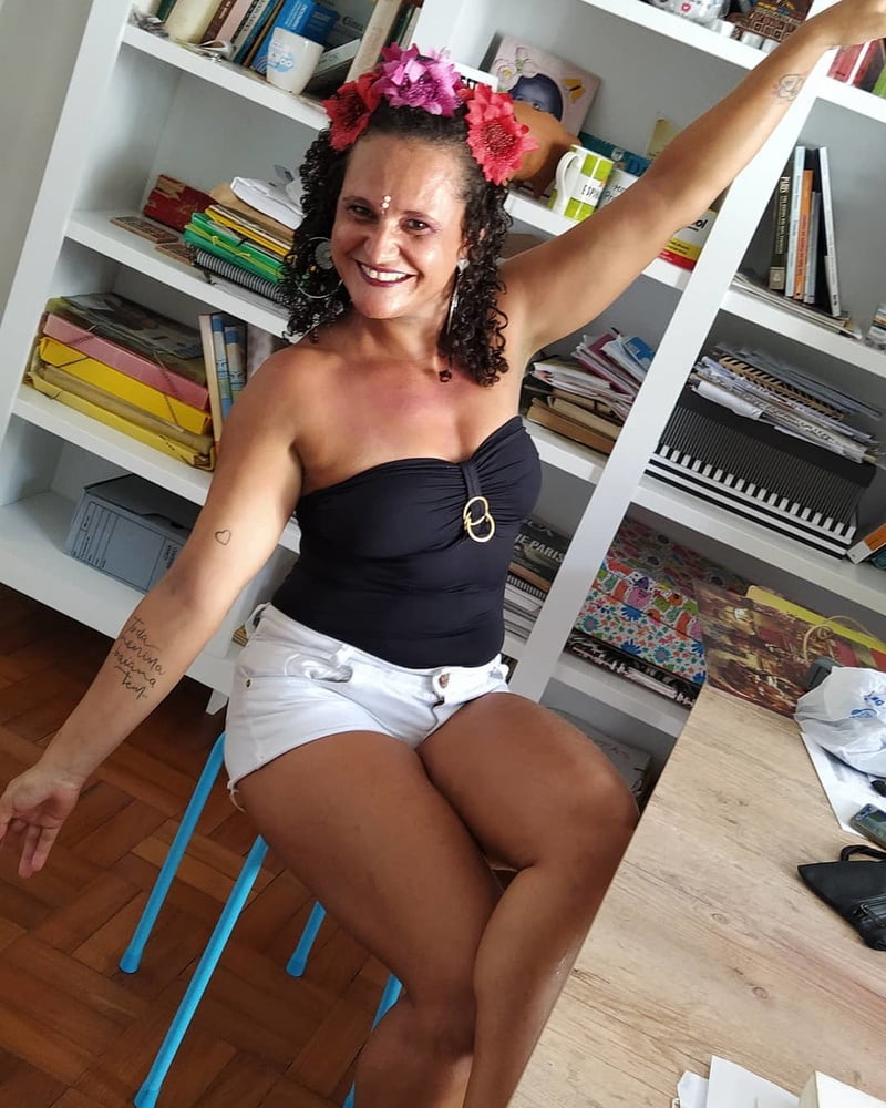 Gekleidet sexy heiße milf
 #90652454