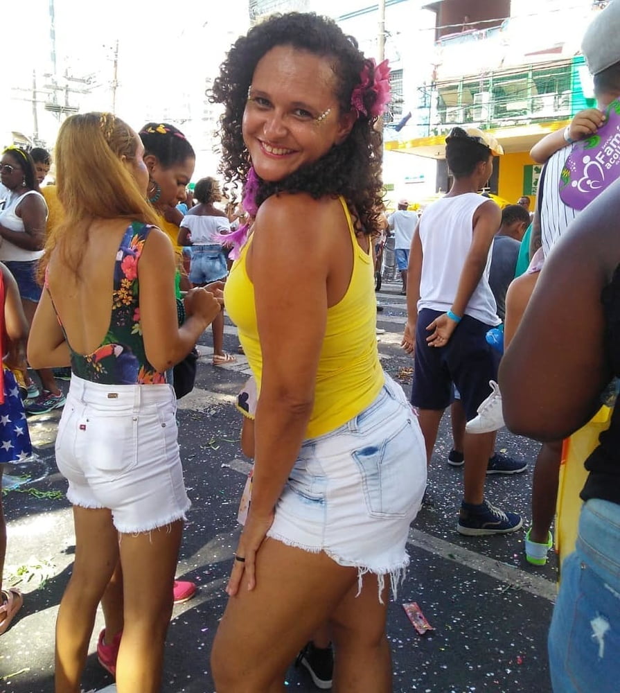 Gekleidet sexy heiße milf
 #90652460