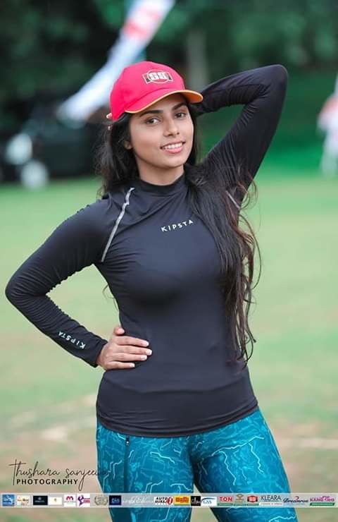 Attrice dello Sri Lanka
 #92595716