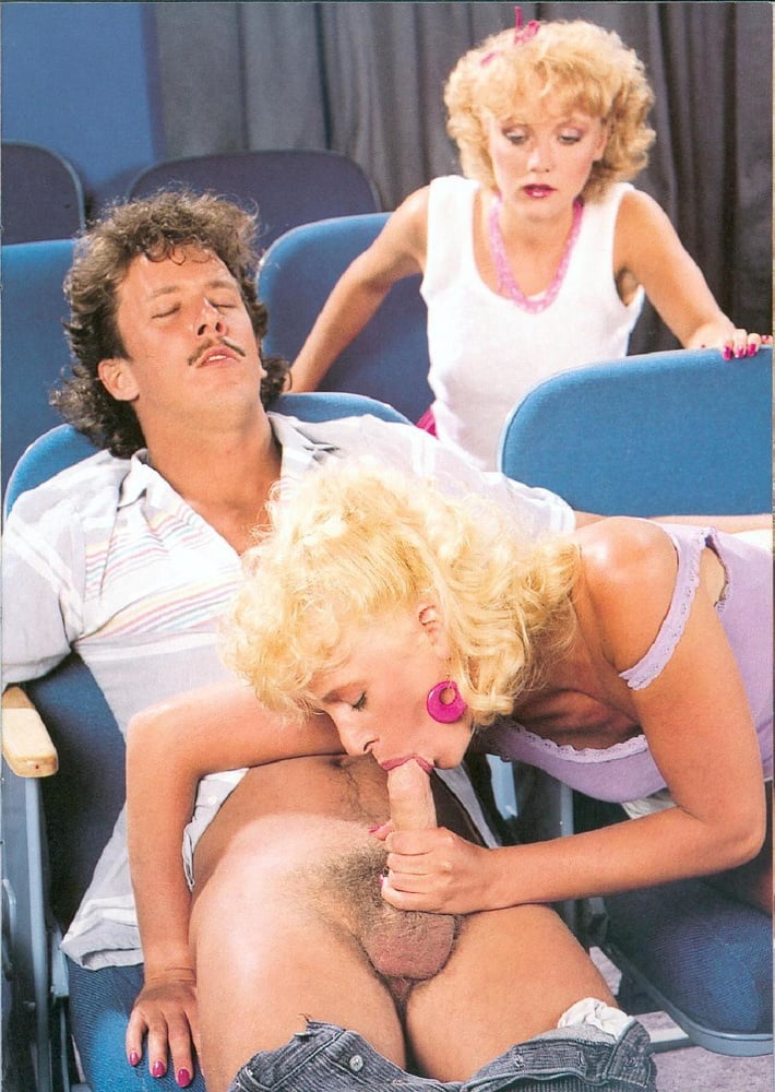 ポルノ雑誌：満足度 5
 #105298569