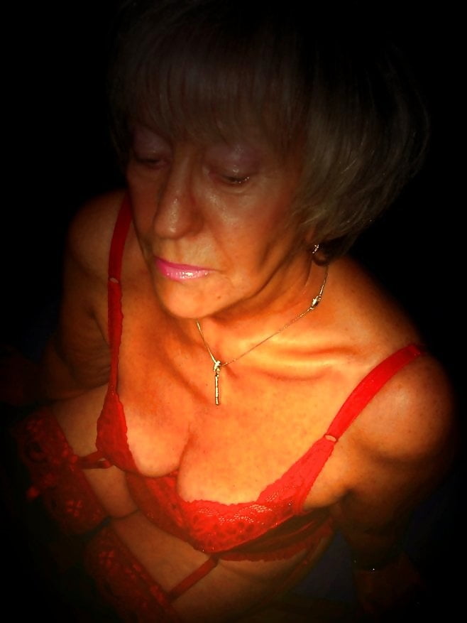 milfs grannys #80392417