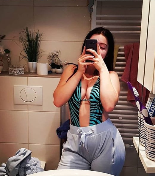 Klinkica koju jebem stalno, kad god "ig: miss.nataliaaa"
 #92513446