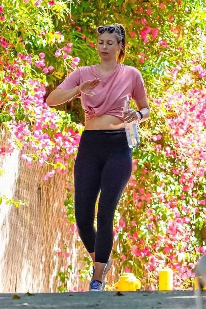 Maria Sharapova Sexy As Fuck In Tight Leggings #92540380