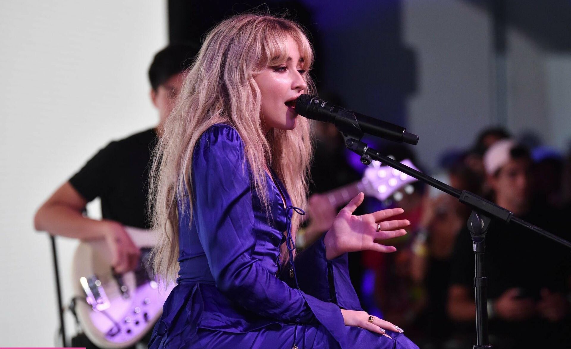 Sabrina Carpenter nackt #108035516