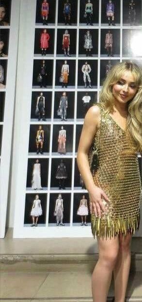 Sabrina Carpenter nackt #108035622