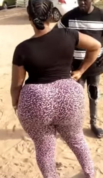 Mega booty enorme anca attrice africana bbw pera
 #97921335
