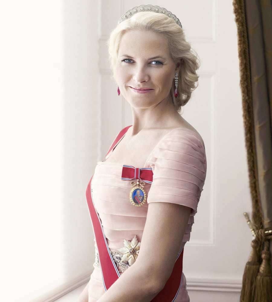 Mette-marit, princesse héritière de Norvège
 #98105129
