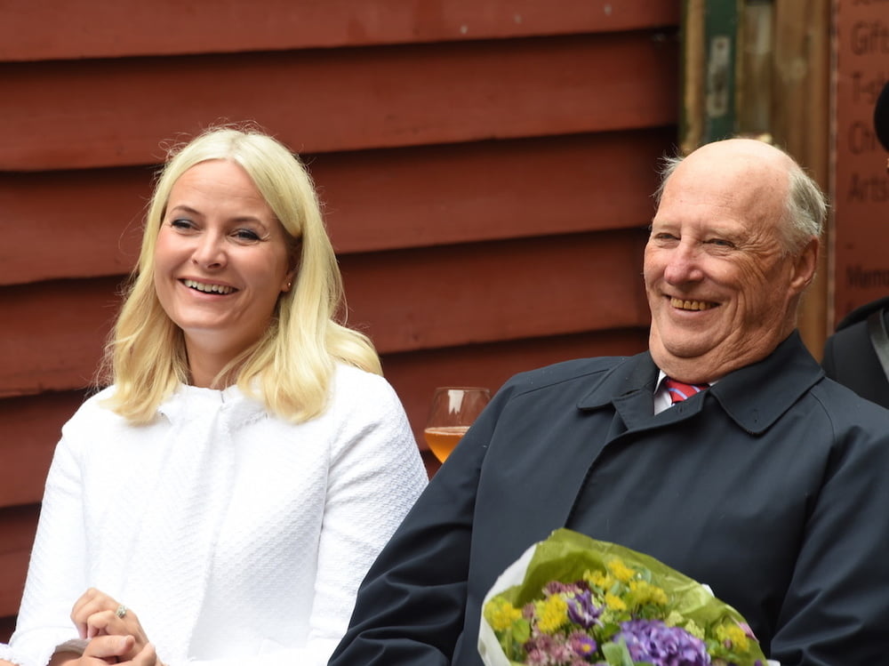 Mette-marit, princesse héritière de Norvège
 #98105178