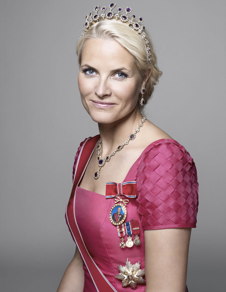 Mette-marit, princesse héritière de Norvège
 #98105214