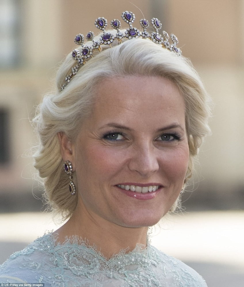 Mette-marit, princesse héritière de Norvège
 #98105223