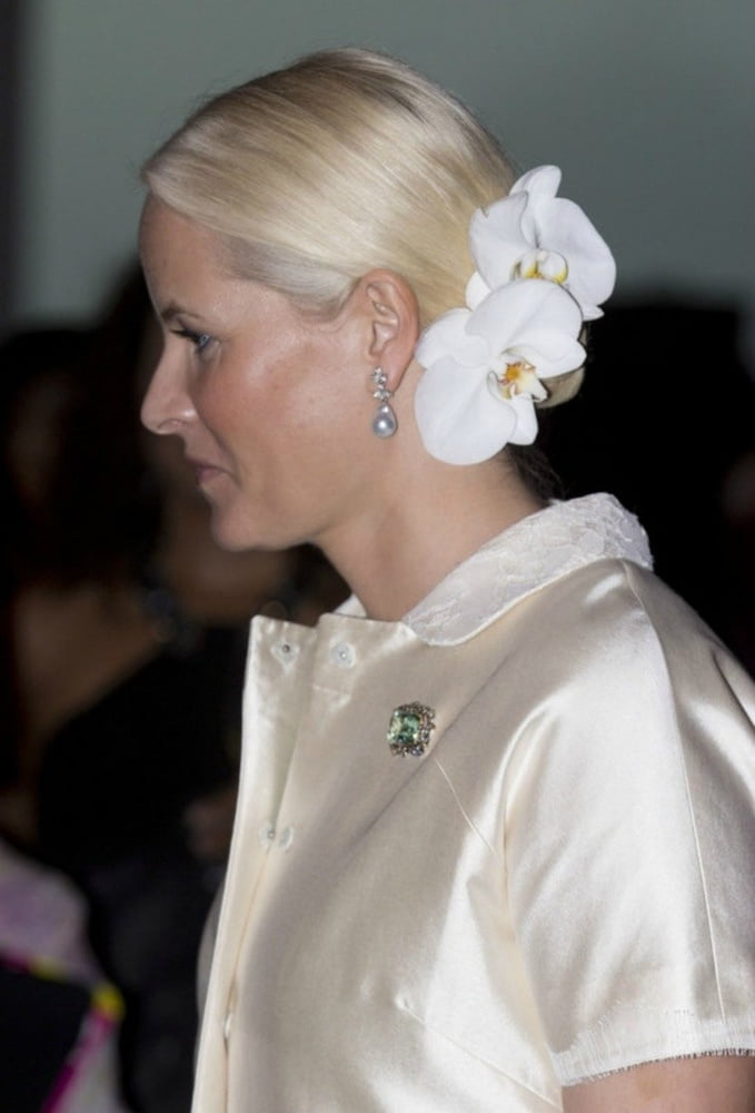 Mette-marit, princesse héritière de Norvège
 #98105364