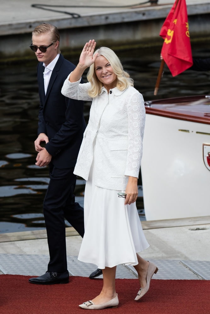 Mette-marit, princesse héritière de Norvège
 #98105390