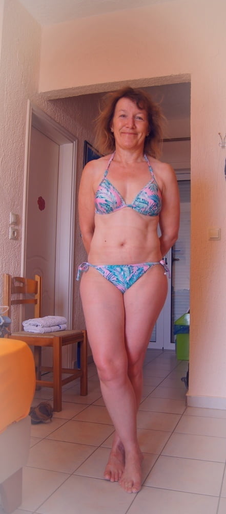 Milf Ehefrauen - Bikinis - 16
 #96045701