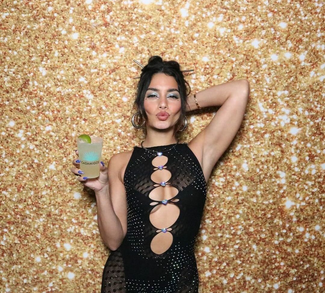 Vanessa Hudgens nude #107764743
