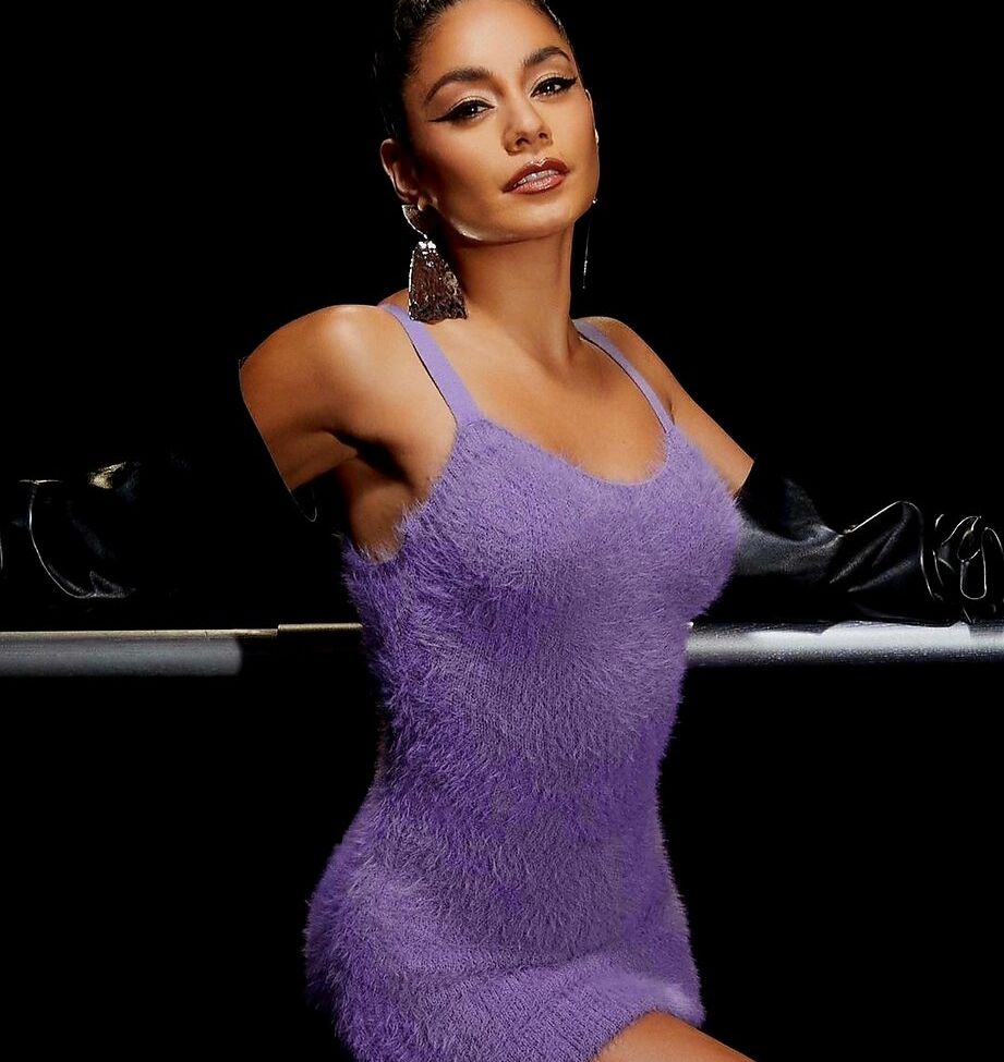 Vanessa Hudgens nude #107764894