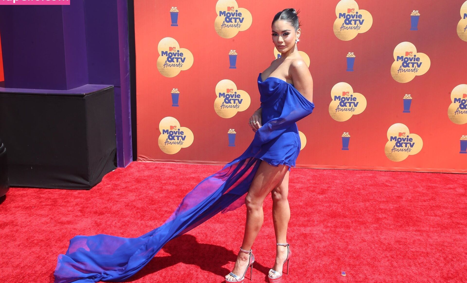 Vanessa Hudgens nude #107765206