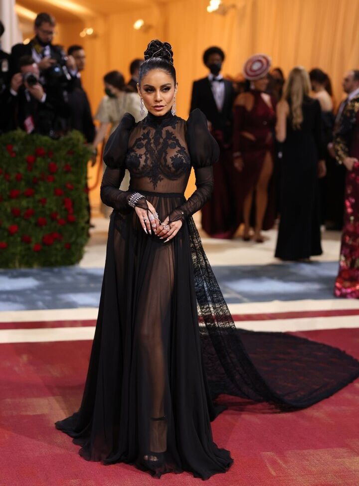 Vanessa Hudgens nude #107765248
