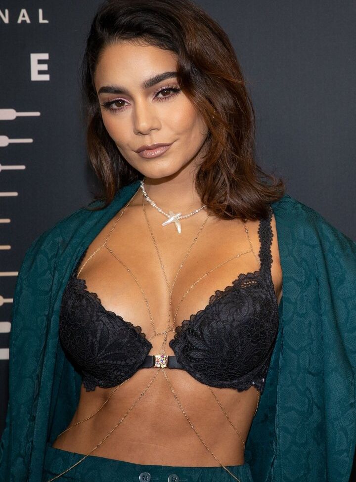 Vanessa Hudgens nude #107765432