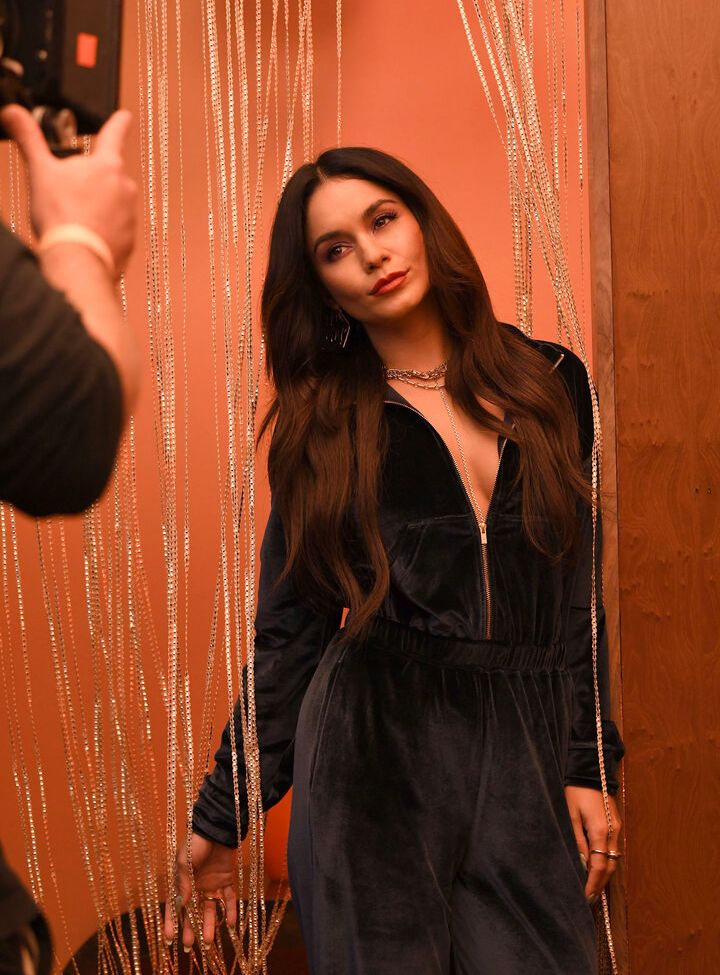 Vanessa Hudgens nude #107765559