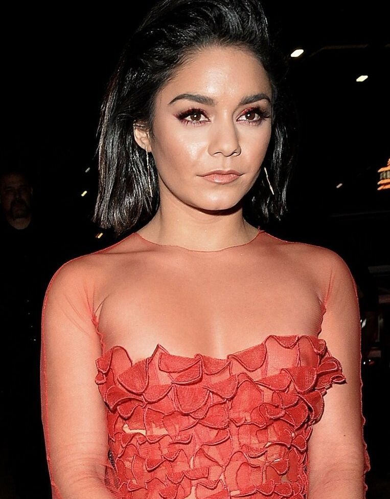 Vanessa Hudgens nude #107765708