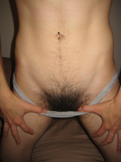 Behaarte Schatzspuren Frauen
 #96067430