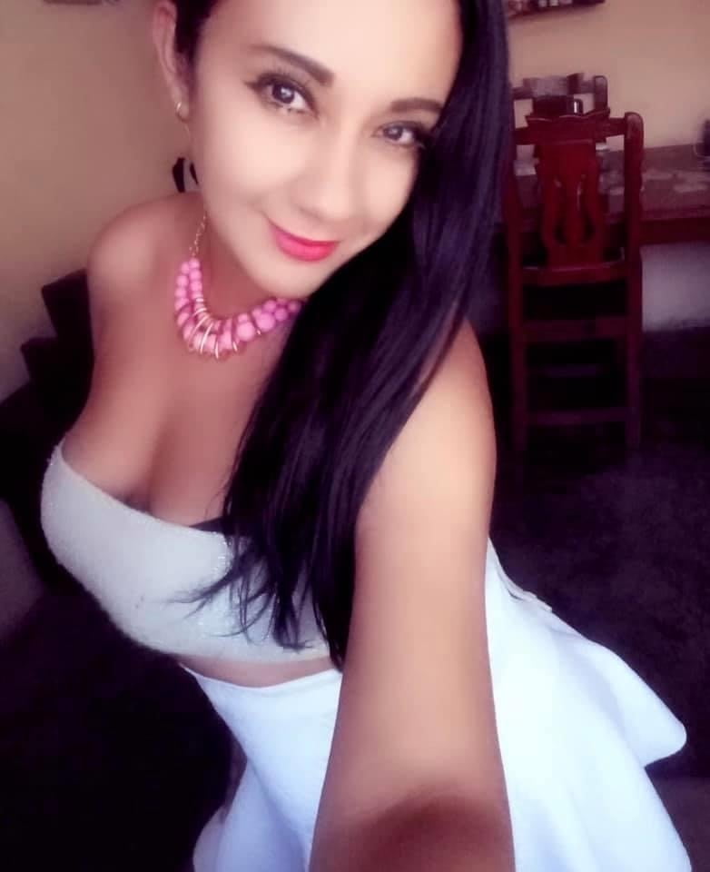 Putita rica #93678534