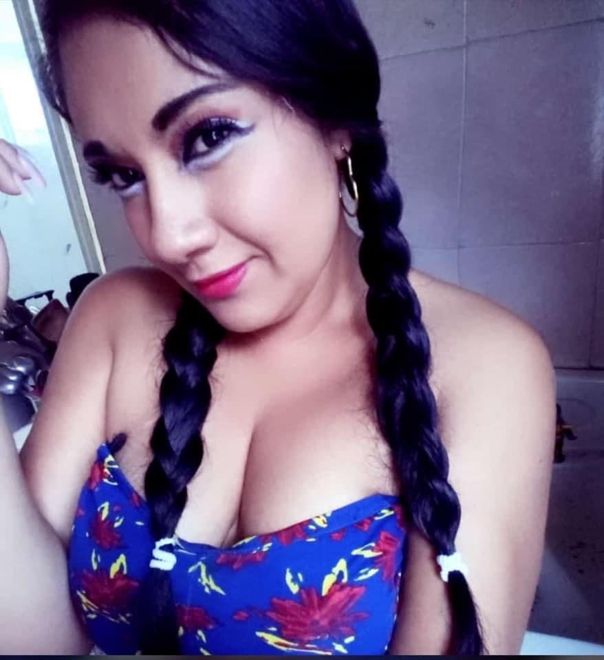 Putita rica #93678536