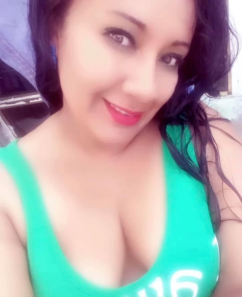 Putita rica #93678540