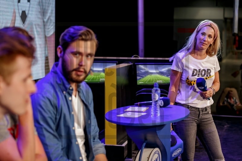 tv slut helene hendriks vol 2 #104329730