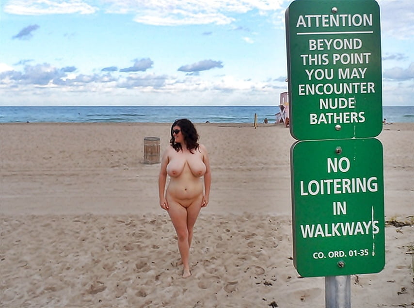 Señales de desnudez
 #103715401