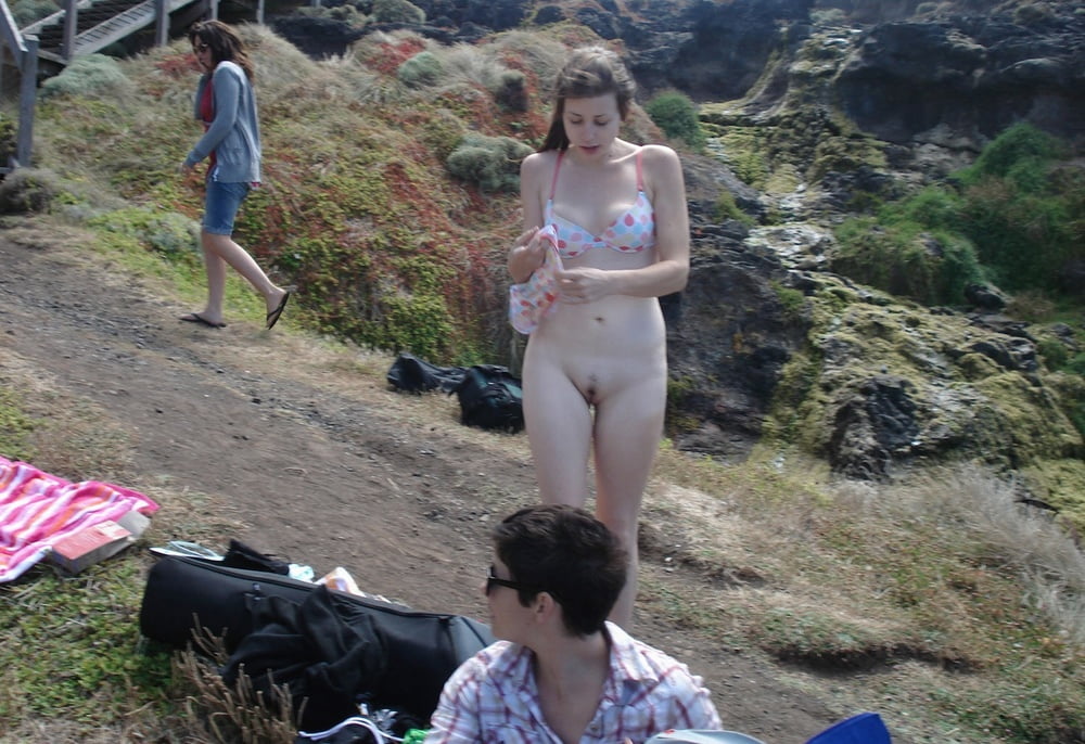 Disfrutando al aire libre 265
 #97664777