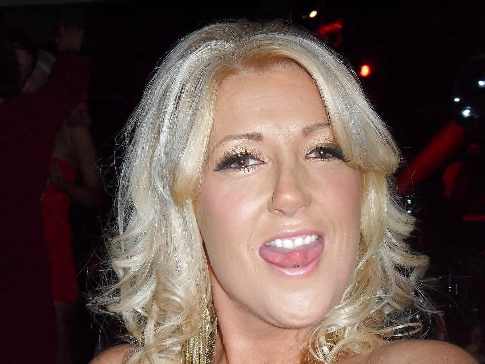 Maduras favoritas
 #91660817