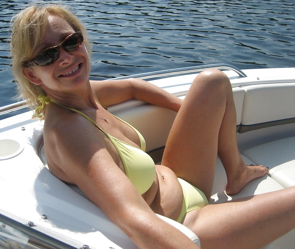 Maduras favoritas
 #91660875