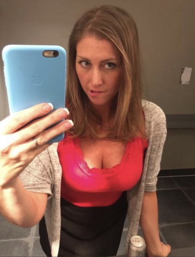 Maduras favoritas
 #91661141