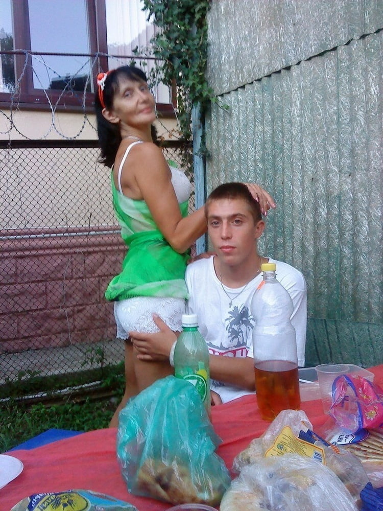 Maduras favoritas
 #91661238