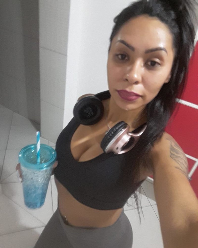 Mayara C. #90092117