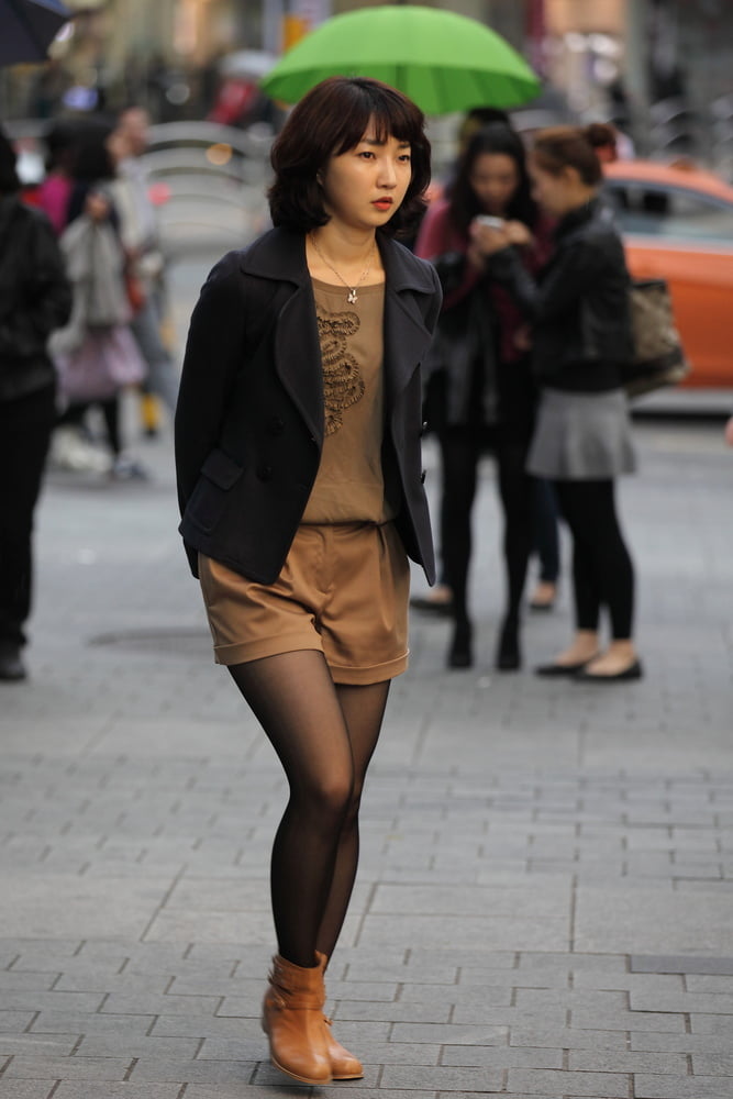 Street Pantyhose - Real Life Asian Cunt in Tights #90000606