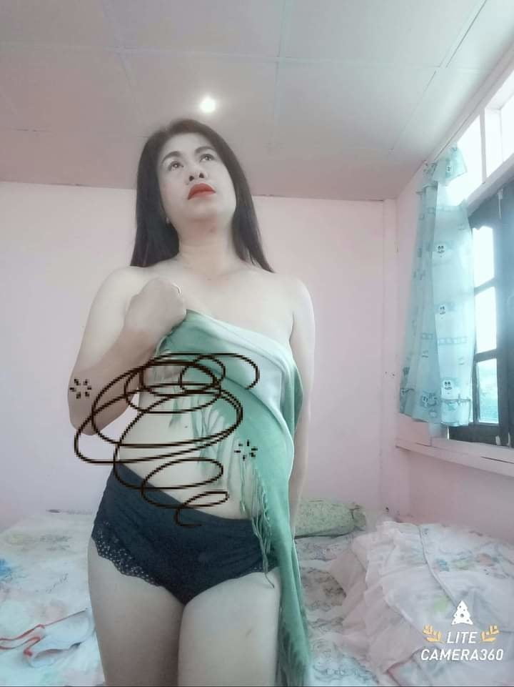 Janda tetek besar #81419173