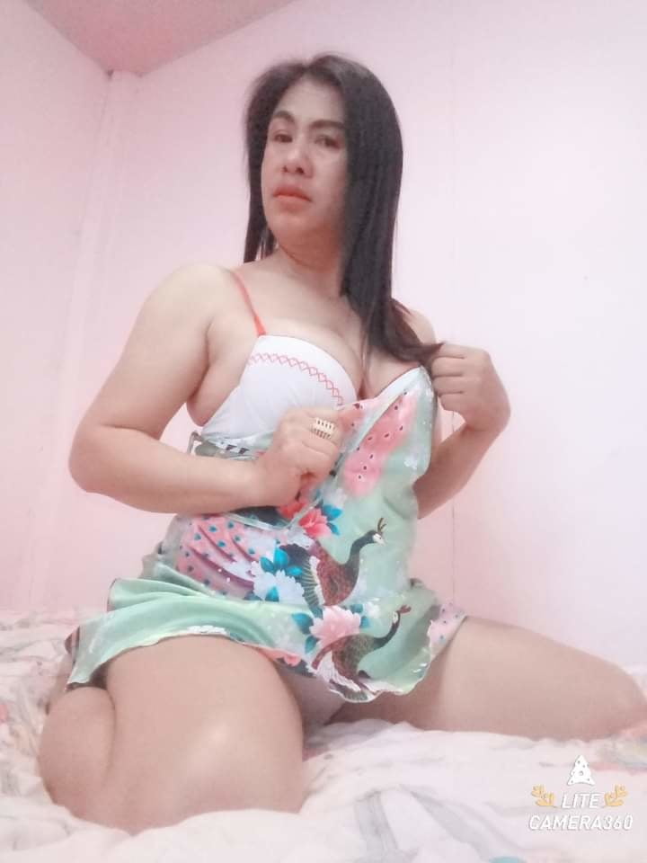 Janda tetek besar #81419202